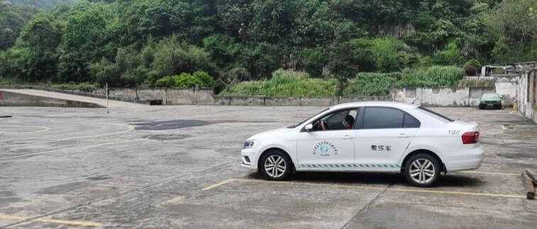 杭州黃龍駕校訓(xùn)練場(chǎng)