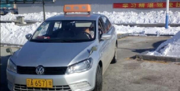 沈陽(yáng)軍誠(chéng)駕校訓(xùn)練場(chǎng)