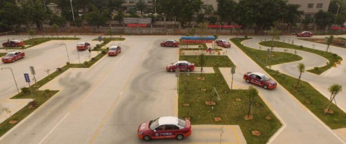 東莞廣順駕校訓(xùn)練場(chǎng)